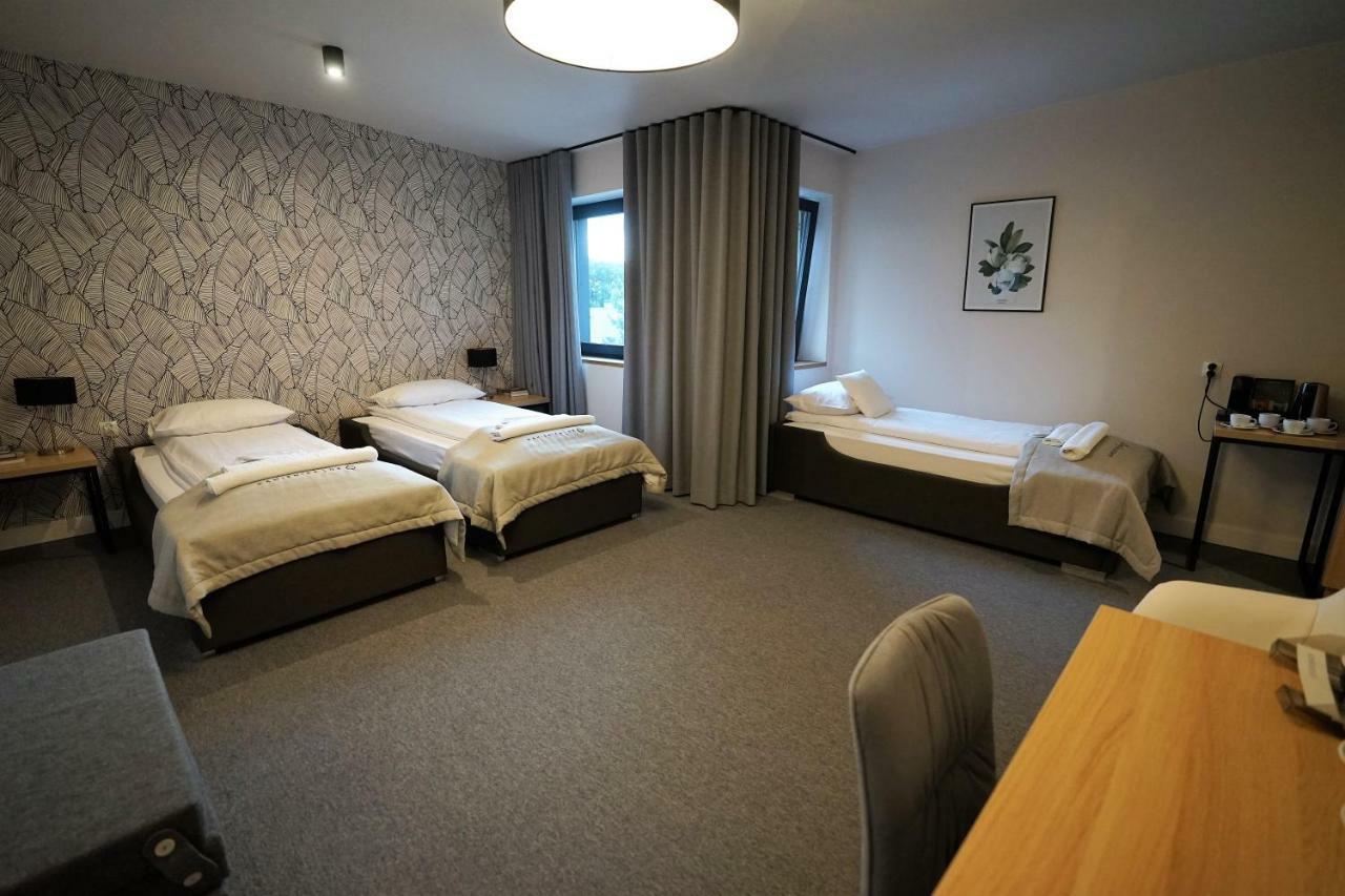 Kamienica Nr 6 Aparthotel อเล็กซานดรูฟ ลูดสกี ภายนอก รูปภาพ
